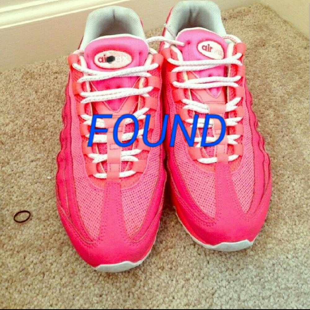 MAJORLY ISO!! Hot Pinkish Nike Air Max 95 5y, 5.5y